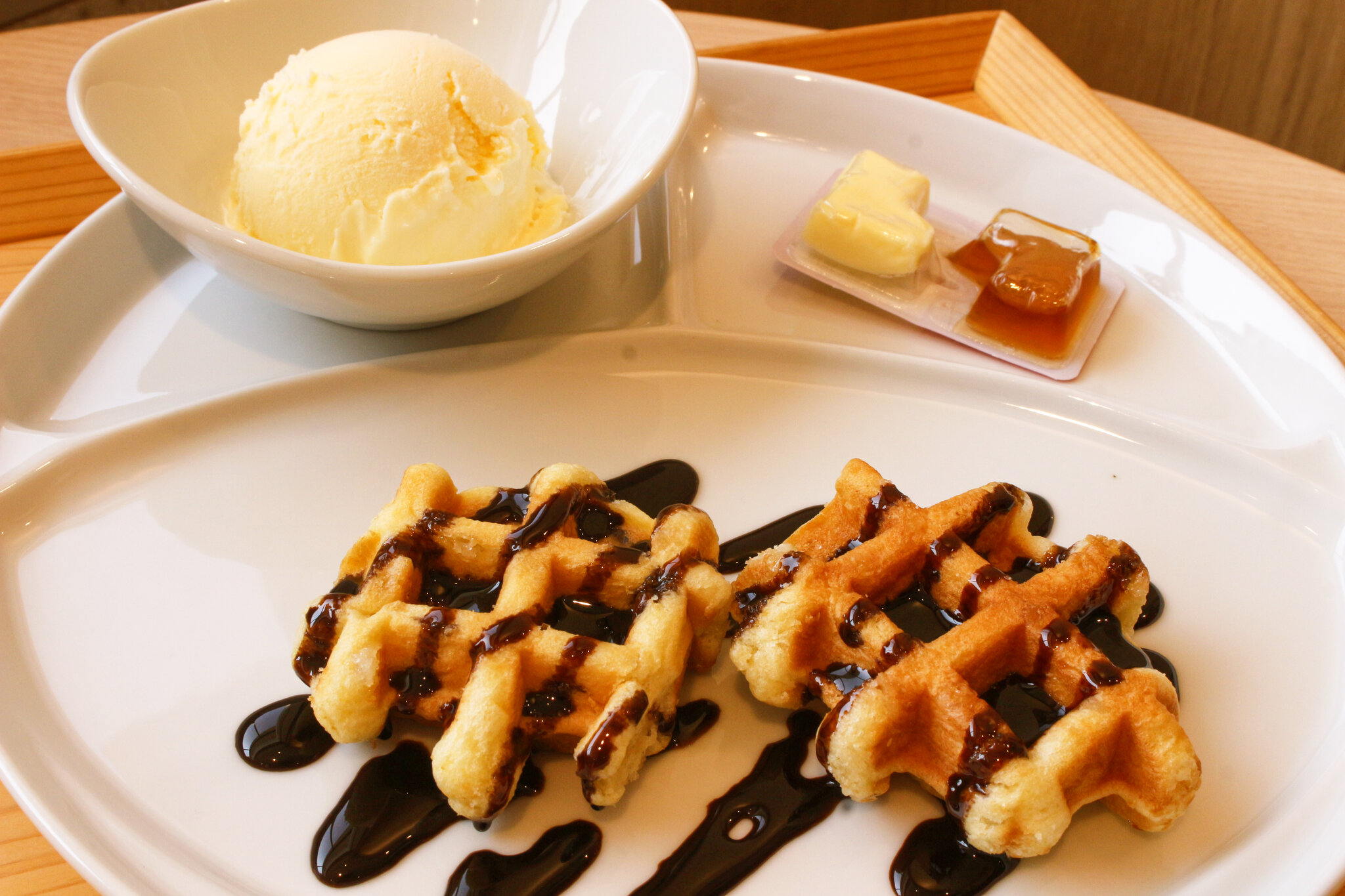 わるにゃんこ ワッフル