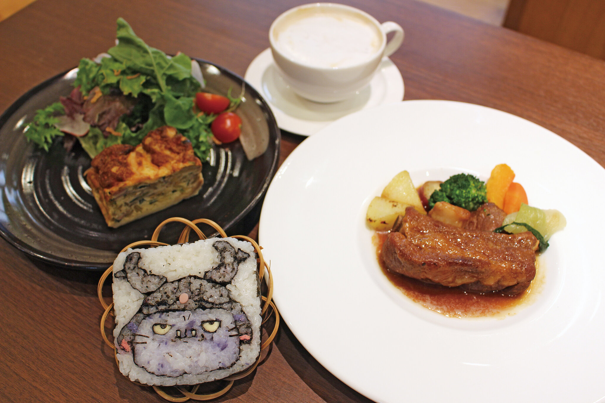わるにゃんこ将軍ランチ